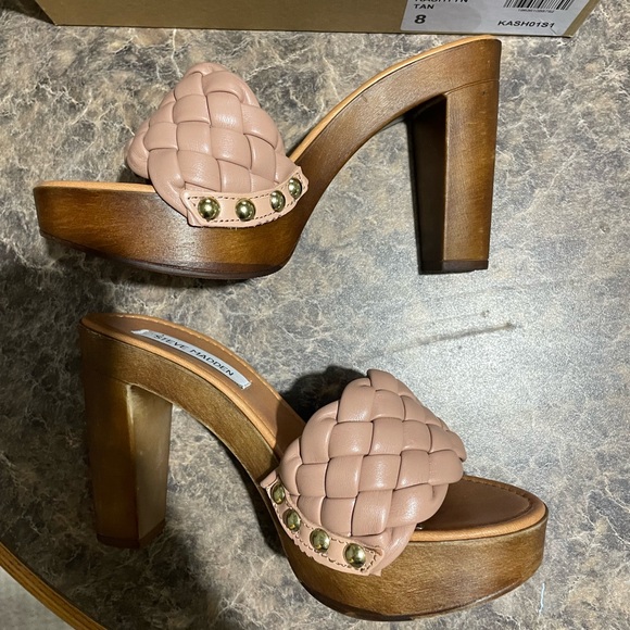 New in box Women’s Steve Madden Tan Kashtyn Woven Slide Sandal size 8 - Picture 5 of 7